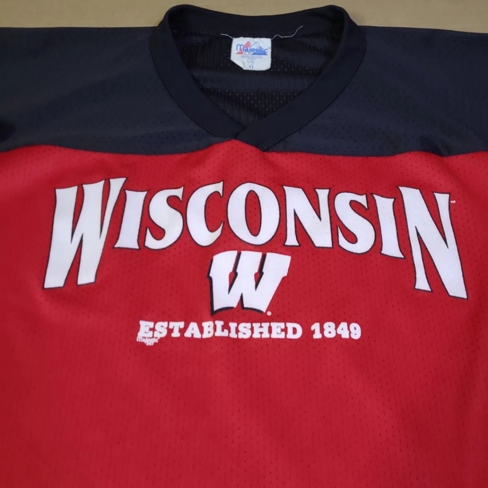 Vintage 90s Wisconsin Badgers UW Mesh Jersey T-Shirt Majestic USA Made - Picture 2 of 12